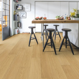 Natural  Varnished Oak  with  water-repellent ‘HydroSeal’ coating